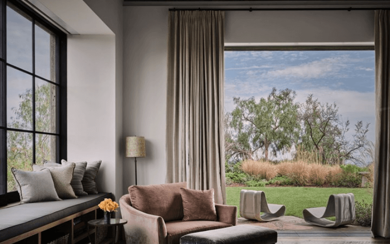 sitting room black grille windows